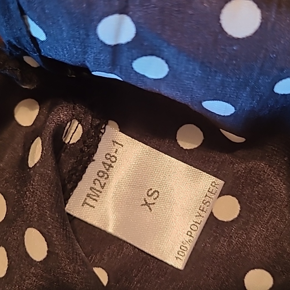 NWT Black & white polka dot blouse XS - Picture 6 of 6
